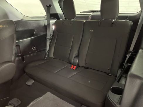 Used 2022 Ford Explorer XLT image 47