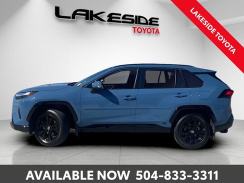 Used 2024 Toyota RAV4 SE image 4