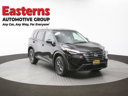 Used 2024 Nissan Rogue S AWD/4WD image 50
