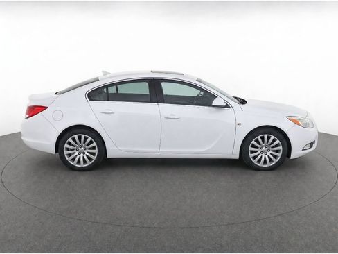 Used 2011 Buick Regal CXL w/ RL2 Preferred Equipment Group FWD image 8