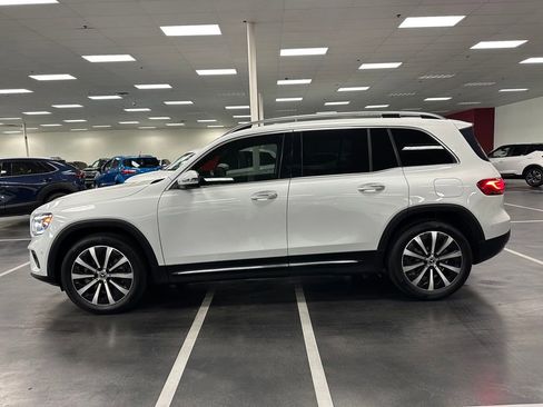 Used 2022 Mercedes-Benz GLB 250 image 4