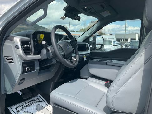 New 2026 Ford F250 XL AWD/4WD image 16