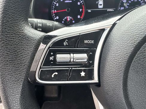 Used 2023 Kia Forte LXS w/ LXS Technology Package FWD image 19