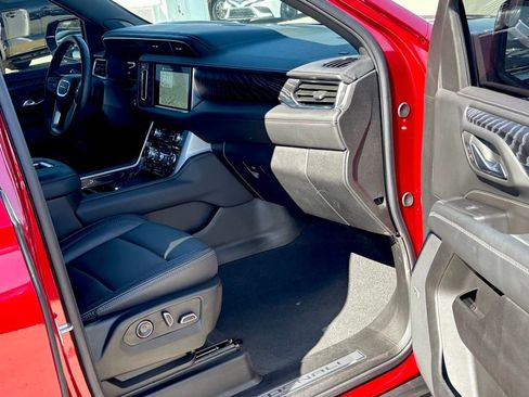 Used 2024 GMC Yukon XL Denali w/ Max Trailering Package image 29