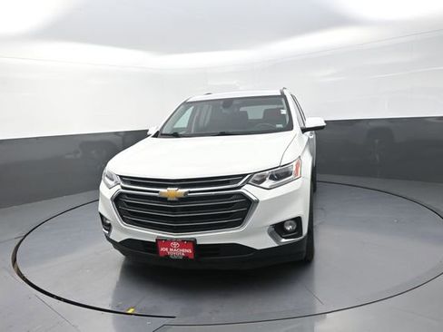 Used 2019 Chevrolet Traverse LT w/ LT Premium Package AWD/4WD image 47