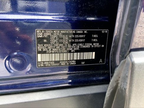 Used 2020 Toyota RAV4 XLE AWD/4WD image 36