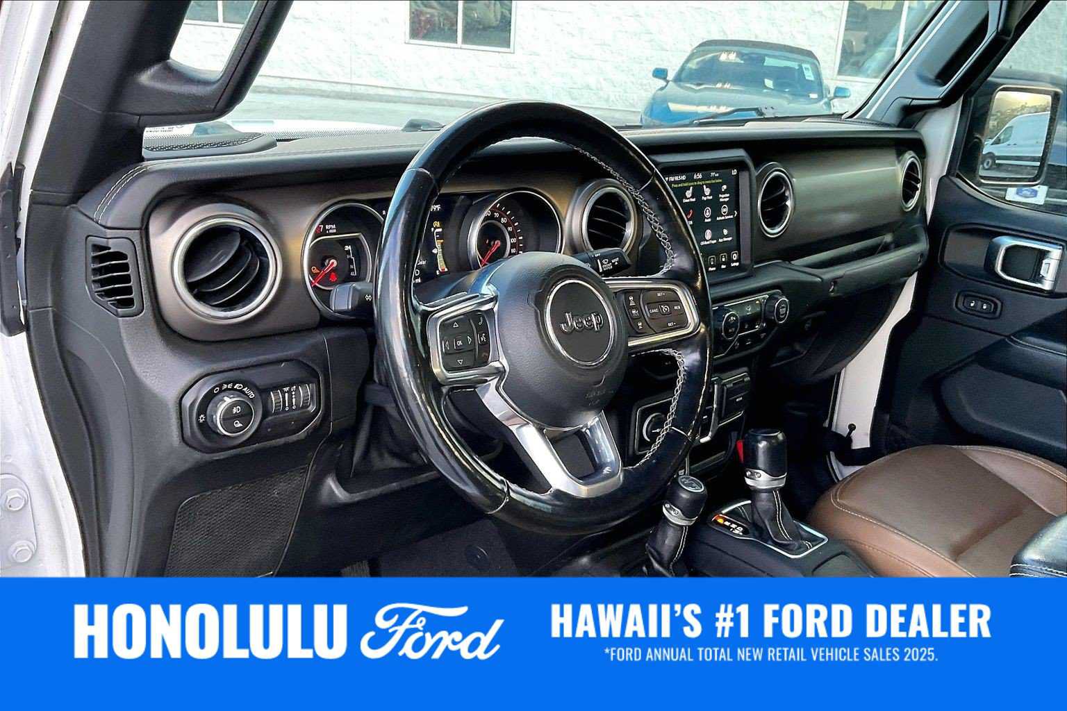 Used 2020 Jeep Gladiator Rubicon AWD/4WD image 2