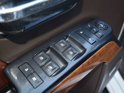 Used 2016 Chevrolet Silverado 1500 High Country image 15