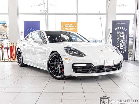 Used 2020 Porsche Panamera GTS AWD/4WD image 3