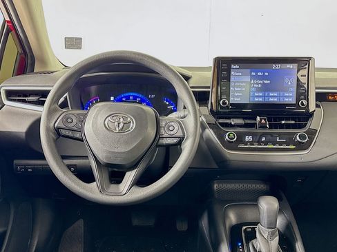 Used 2022 Toyota Corolla LE w/ Carpet Mat Package (TMS) FWD image 12