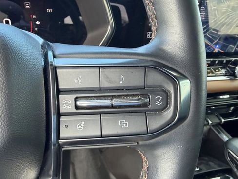 Certified 2023 GMC Canyon AT4 w/ AT4 Premium Package image 35