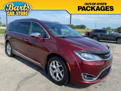 Used 2018 Chrysler Pacifica Limited w/ Advanced Safetytec Group