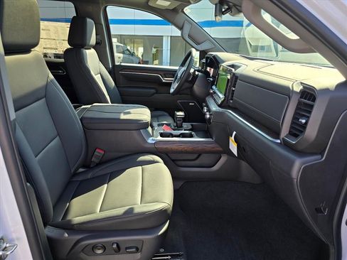 New 2026 GMC Sierra 1500 SLT w/ SLT Premium Plus Package AWD/4WD image 14