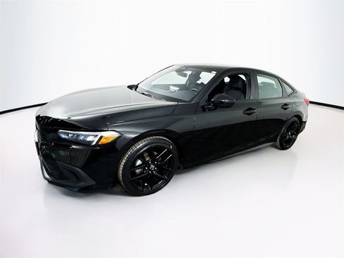 Used 2024 Honda Civic Sport image 4