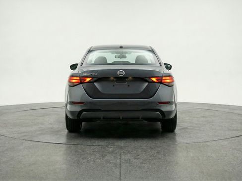 Used 2025 Nissan Sentra S image 7