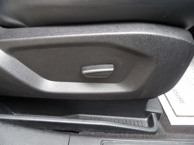 Used 2024 Ford Edge SEL AWD/4WD image 17