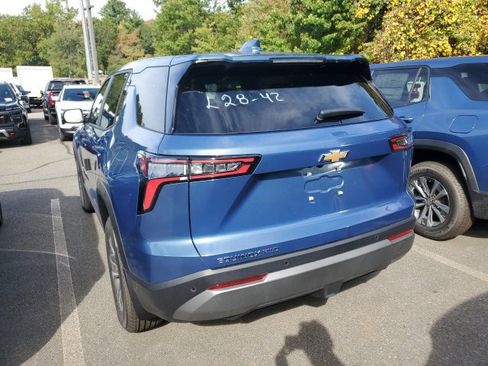 New 2026 Chevrolet Equinox LT image 3