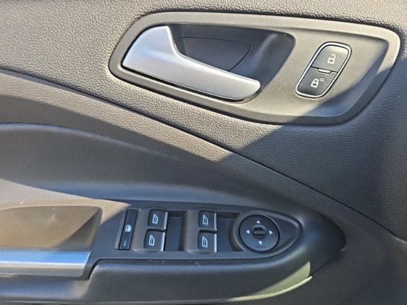 Used 2019 Ford Escape SEL AWD/4WD image 24