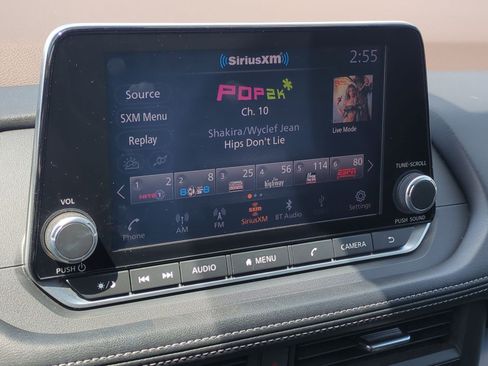 Used 2023 Nissan Rogue SV FWD image 23