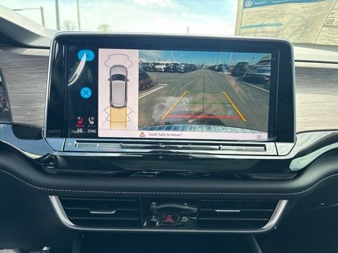 New 2026 Volkswagen Atlas SEL AWD/4WD image 3