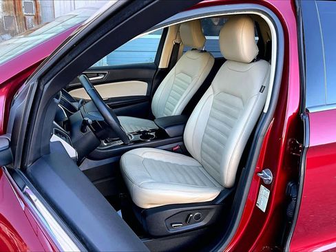 Used 2016 Ford Edge SEL w/ Equipment Group 201A image 6