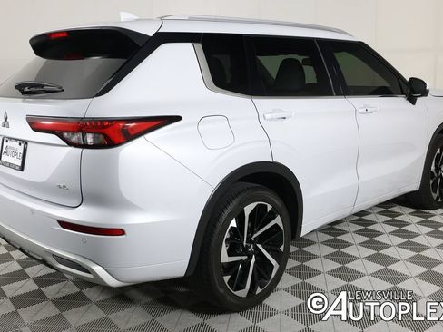 Used 2024 Mitsubishi Outlander SEL FWD image 5