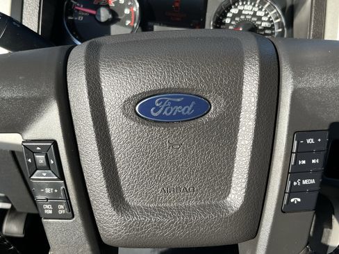 Used 2014 Ford F150 FX4 w/ Equipment Group 402A Luxury image 22