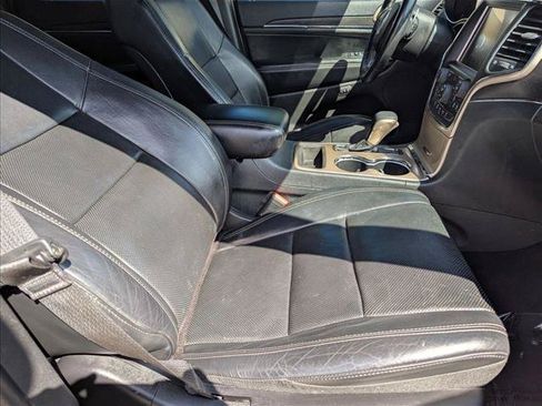 Used 2016 Jeep Grand Cherokee Limited w/ Luxury Group II RWD image 21