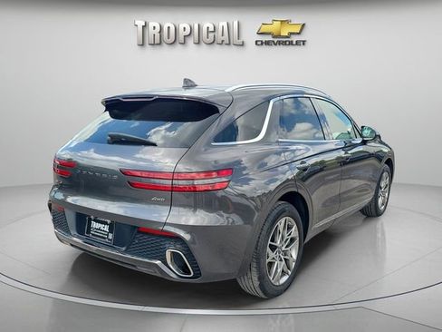 Used 2025 Genesis GV70 2.5T AWD/4WD image 3