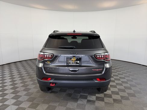 Used 2020 Jeep Compass Trailhawk image 5