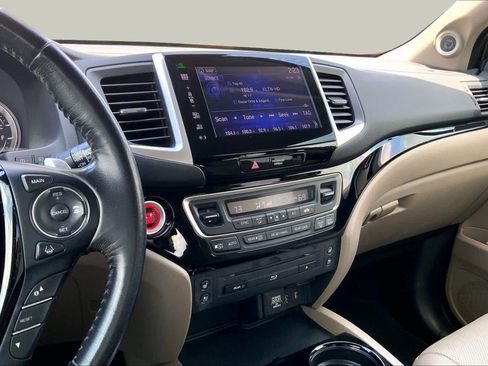 Used 2016 Honda Pilot Elite image 7