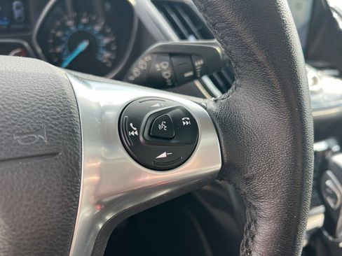 Used 2016 Ford Escape Titanium FWD image 17