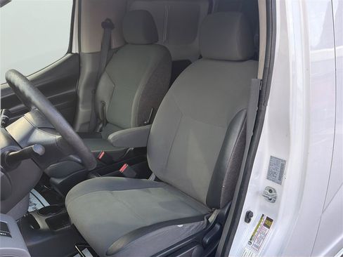Used 2014 Nissan NV200 S w/ Back Door Glass Package FWD image 12