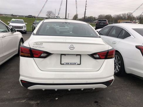 Used 2025 Nissan Altima 2.5 SV AWD/4WD image 9