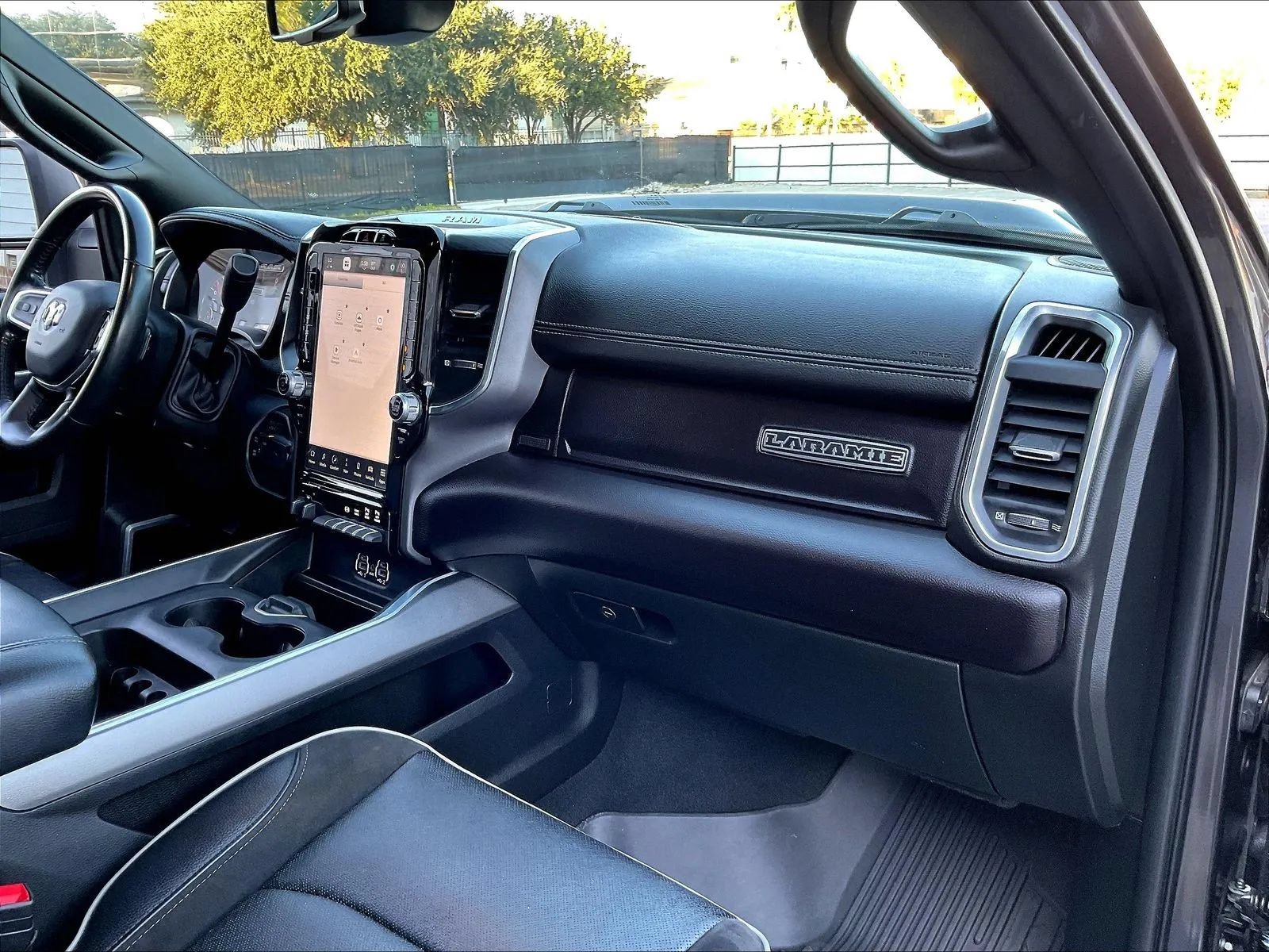 Used 2023 RAM 3500 Laramie w/ Night Edition AWD/4WD image 11