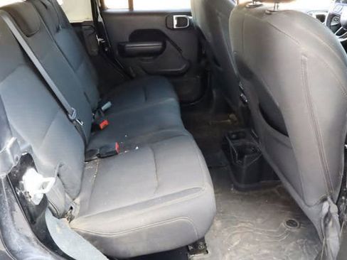 Used 2022 Jeep Wrangler Unlimited Sport AWD/4WD image 17