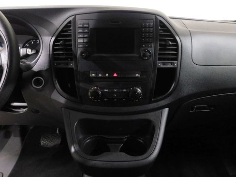 Used 2019 Mercedes-Benz Metris Passenger image 43