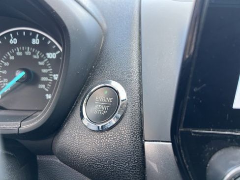 Used 2022 Ford EcoSport SE w/ SE Convenience Package image 26