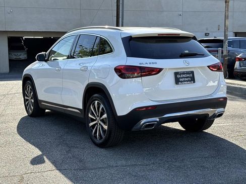 Used 2023 Mercedes-Benz GLA 250 image 4