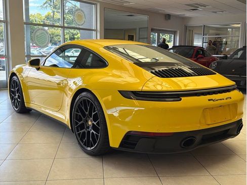 Used 2023 Porsche 911 Carrera GTS RWD image 8