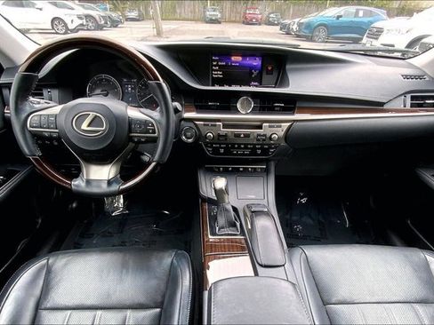 Used 2017 Lexus ES 350 w/ Luxury Package FWD image 15