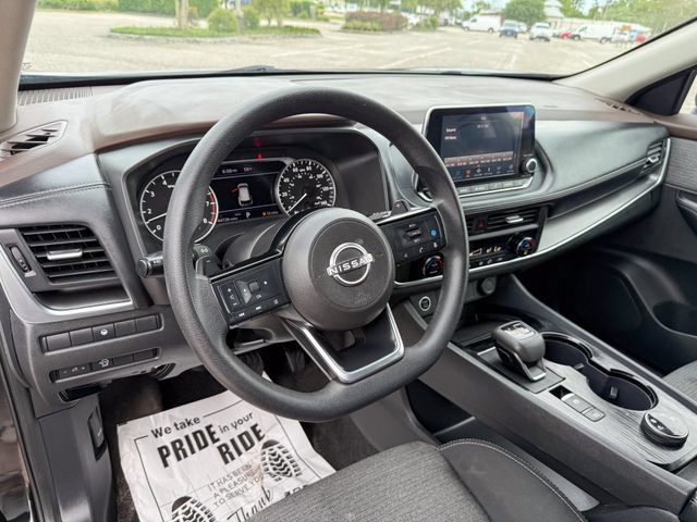 Used 2023 Nissan Rogue SV AWD/4WD image 12