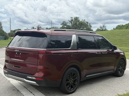 Used 2023 Kia Carnival SX Prestige FWD image 5