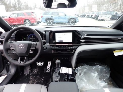 New 2026 Toyota Camry SE image 13