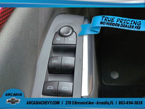 Used 2025 Chevrolet Traverse Z71 AWD/4WD image 26
