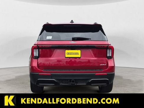 Used 2026 Ford Explorer ST-Line w/ ST-Line Street Pack AWD/4WD image 4