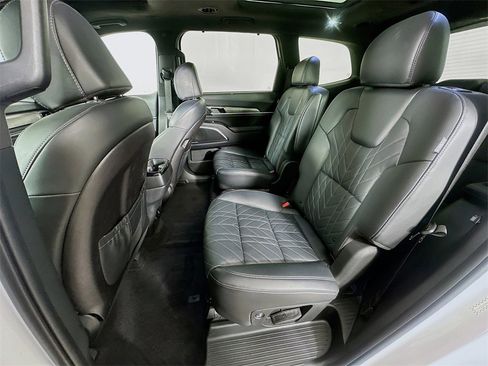 Certified 2024 Kia Telluride SX Prestige X-Pro image 33