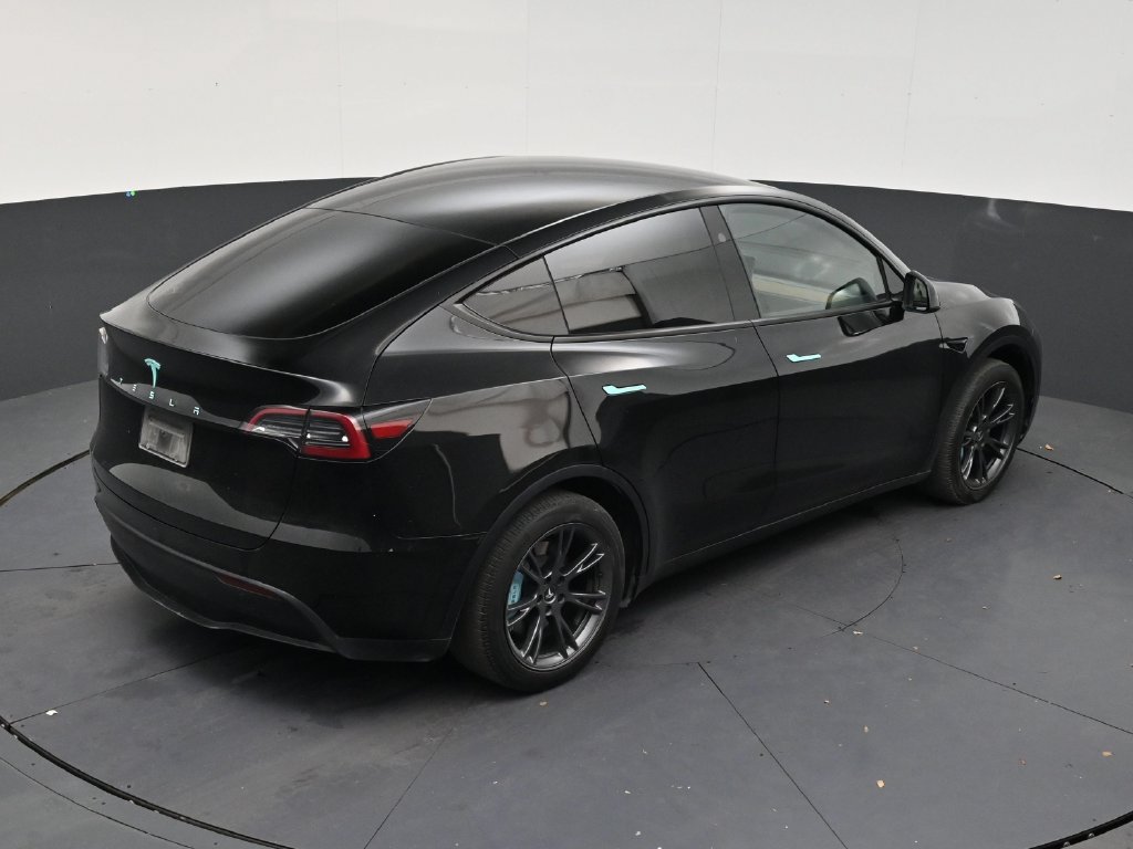 Used 2024 Tesla Model Y Long Range RWD image 15