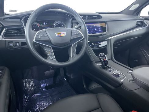 Certified 2024 Cadillac XT5 Premium Luxury image 2