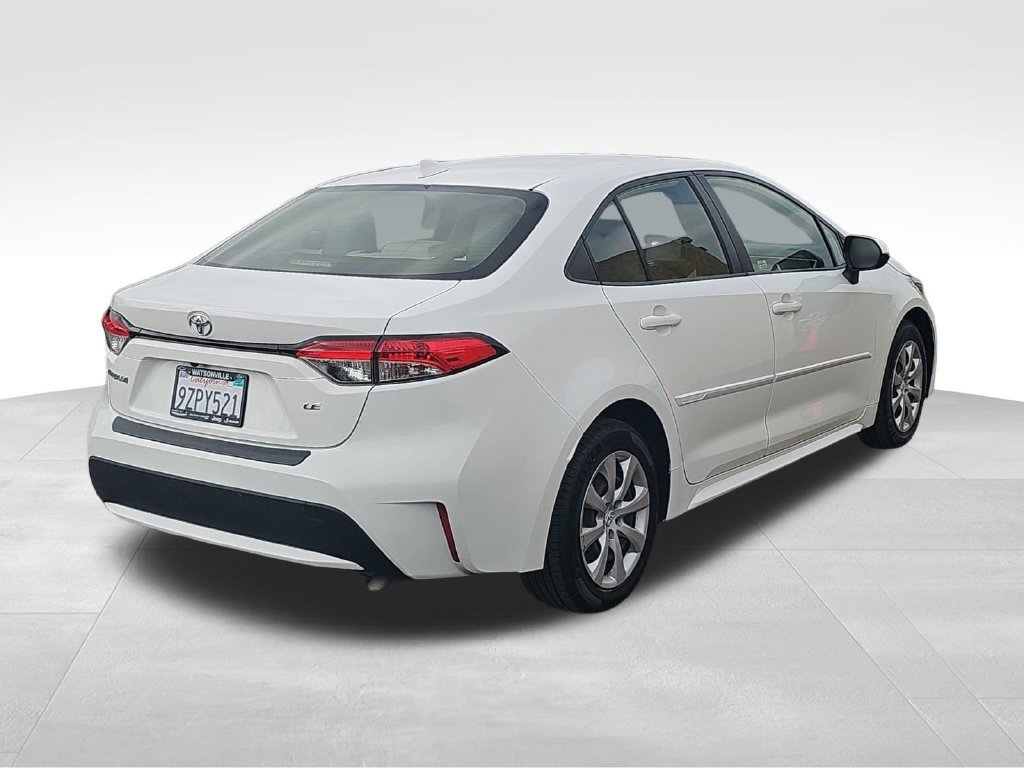 Used 2022 Toyota Corolla LE w/ Carpet Mat Package (TMS) FWD image 3
